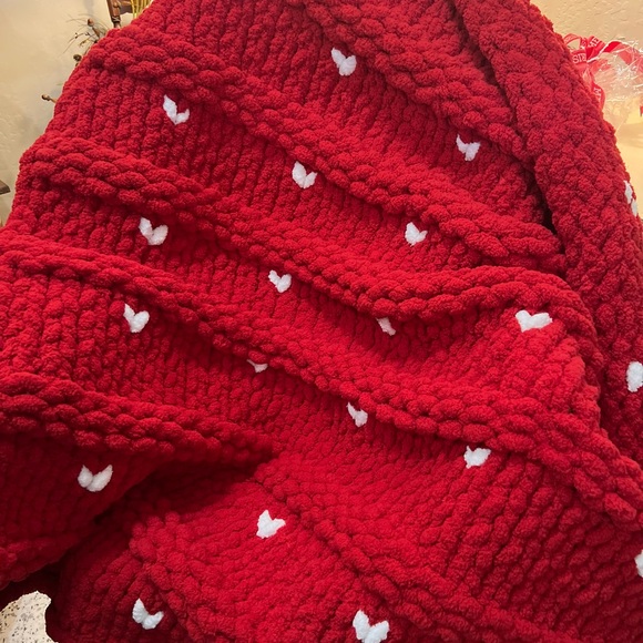 Handmade Cozy Plush Chunky Chenille Red Heart Blanket Throw
